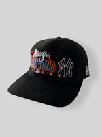 Load image into Gallery viewer, Vintage 1998 New York Yankees Snapback Hat
