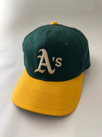 Load image into Gallery viewer, Vintage Oakland A’s Snapback Hat
