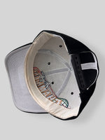 Load image into Gallery viewer, Vintage 1998 New York Yankees Snapback Hat
