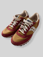 Load image into Gallery viewer, Vintage Saucony Jazz Sneakers
